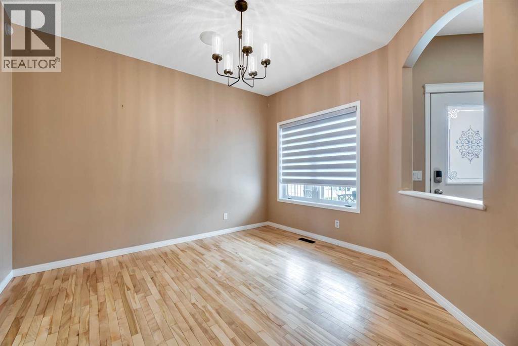 245 Springmere Way, Chestermere, Alberta  T1X 1P2 - Photo 9 - A2313566