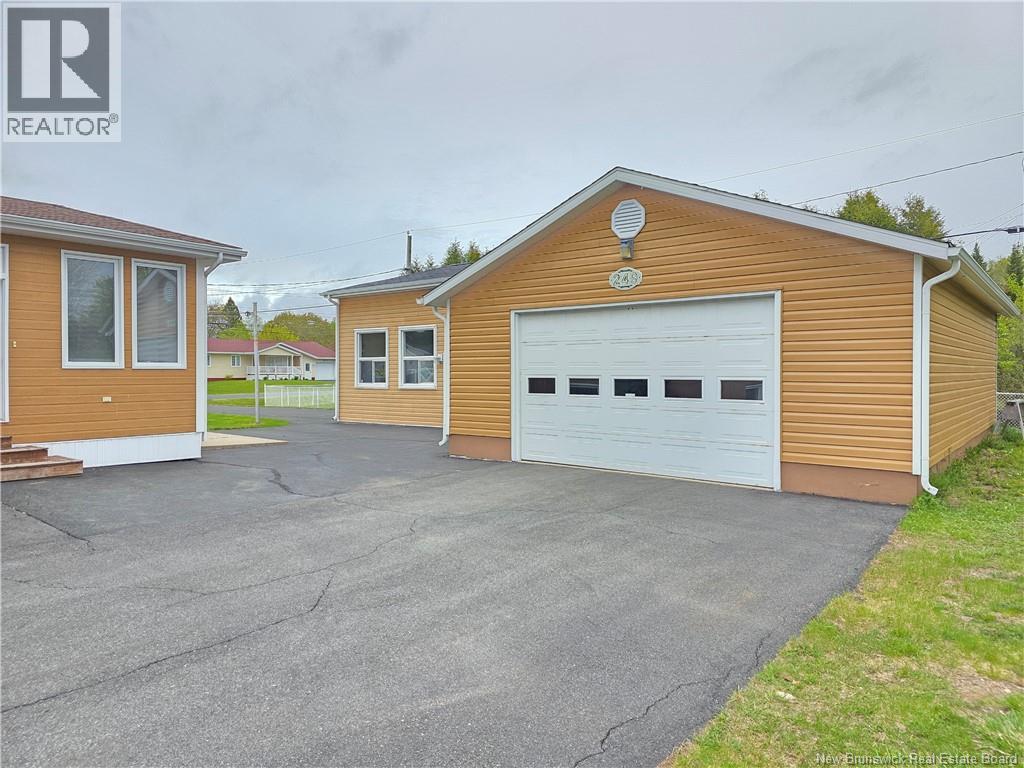 249 Jasmine, Beresford, New Brunswick  E8K 1M5 - Photo 8 - NB140475