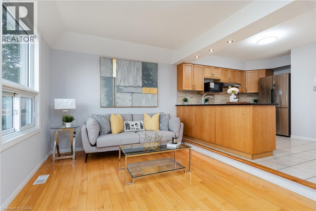 688 Star Flower Avenue Unit# A, Waterloo, Ontario  N2V 2L2 - Photo 10 - 40833911