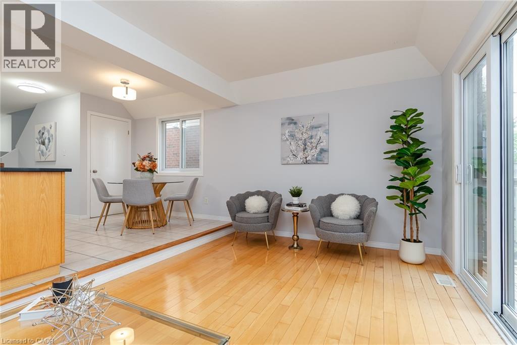 688 Star Flower Avenue Unit# A, Waterloo, Ontario  N2V 2L2 - Photo 12 - 40833911