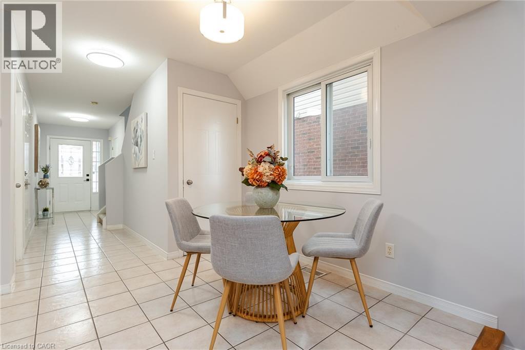 688 Star Flower Avenue Unit# A, Waterloo, Ontario  N2V 2L2 - Photo 14 - 40833911