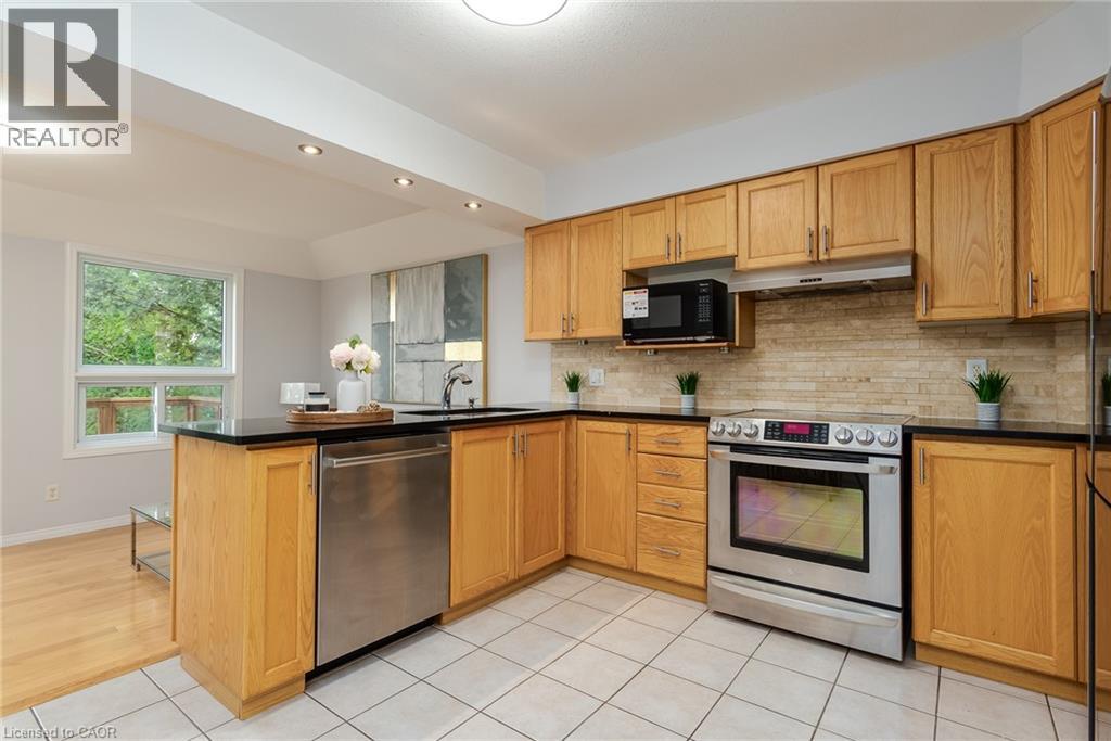 688 Star Flower Avenue Unit# A, Waterloo, Ontario  N2V 2L2 - Photo 16 - 40833911