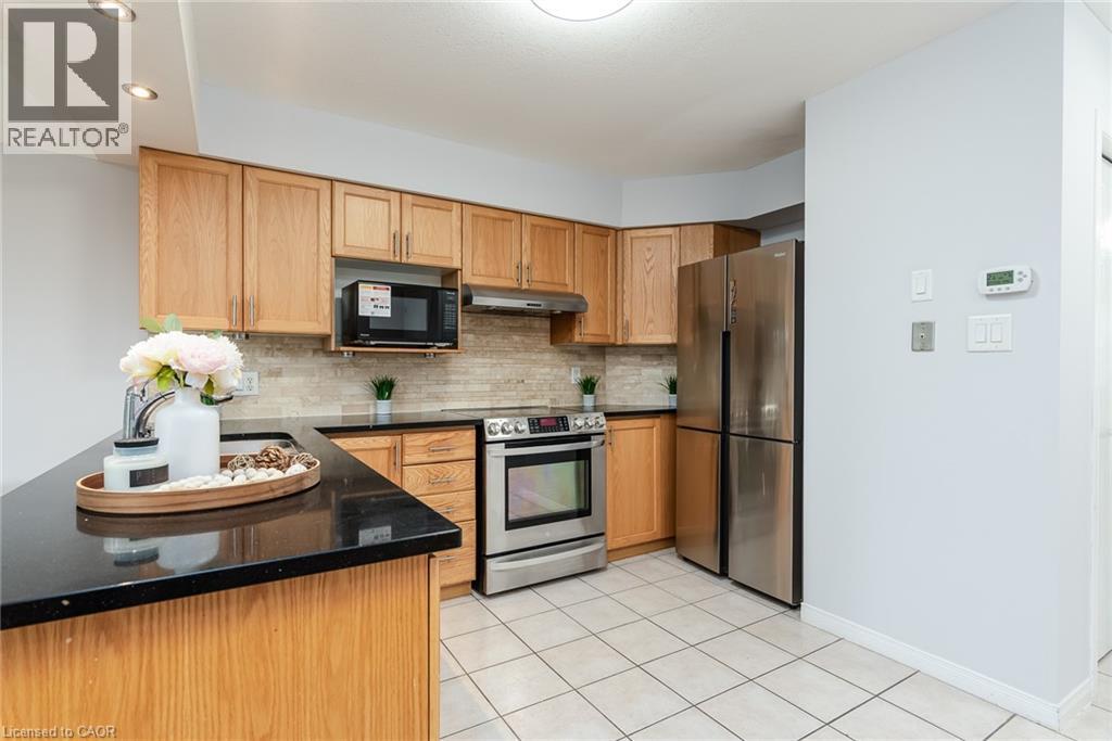 688 Star Flower Avenue Unit# A, Waterloo, Ontario  N2V 2L2 - Photo 18 - 40833911