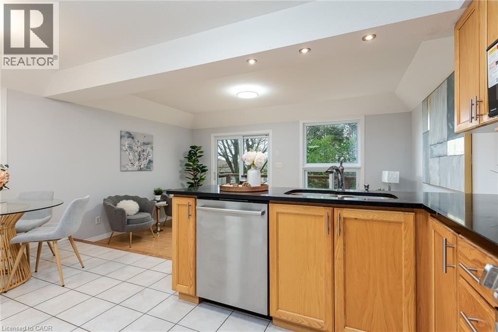 688 Star Flower Avenue Unit# A, Waterloo, Ontario  N2V 2L2 - Photo 20 - 40833911