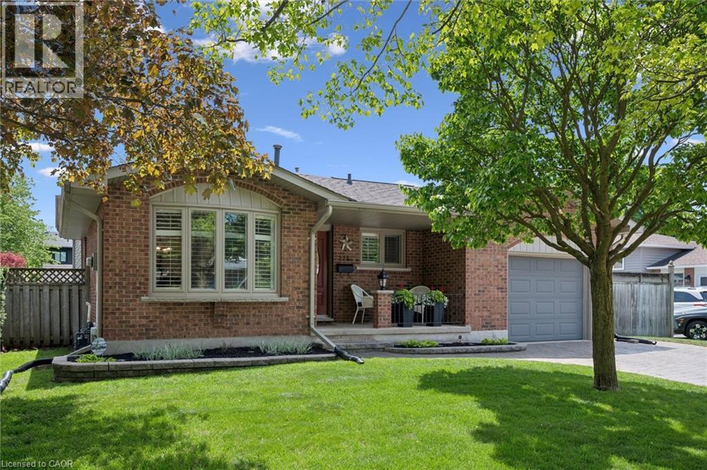 225 Foxhunt Road, Waterloo, Ontario N2K 2R8 - Photo 2 - 40833167