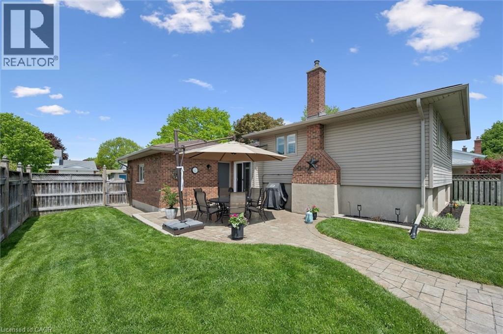 225 Foxhunt Road, Waterloo, Ontario N2K 2R8 - Photo 30 - 40833167