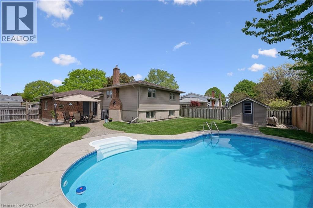 225 Foxhunt Road, Waterloo, Ontario N2K 2R8 - Photo 32 - 40833167