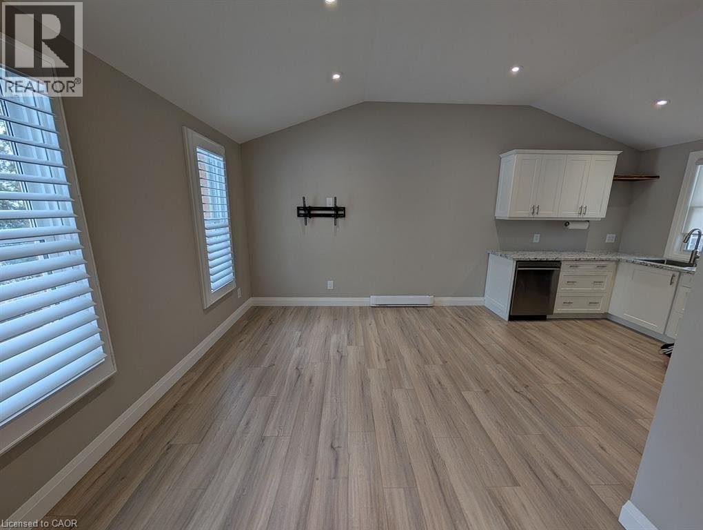 1093 Gallagher Road Unit# A, Burlington, Ontario  L7T 2M7 - Photo 7 - 40833685