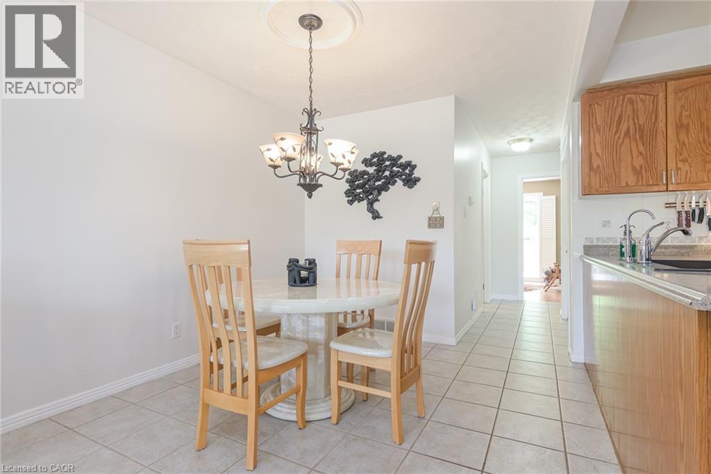 82 Old Huron Court, Kitchener, Ontario  N2L 1L7 - Photo 12 - 40832711