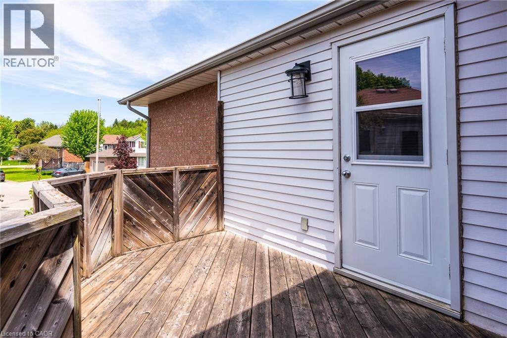 82 Old Huron Court, Kitchener, Ontario  N2L 1L7 - Photo 20 - 40832711