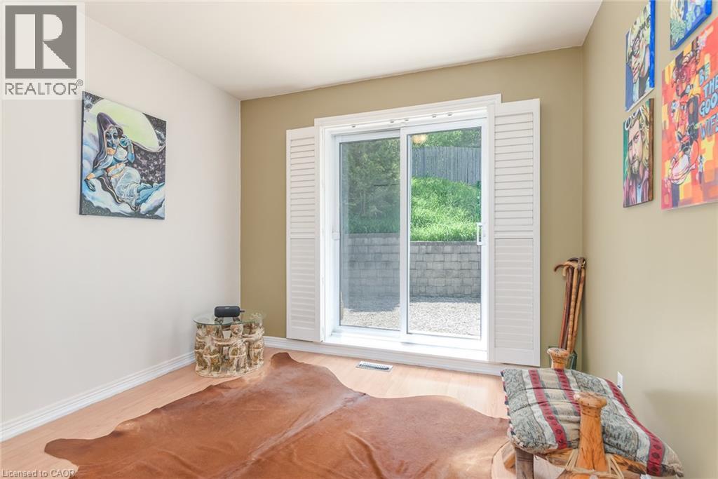 82 Old Huron Court, Kitchener, Ontario  N2L 1L7 - Photo 28 - 40832711