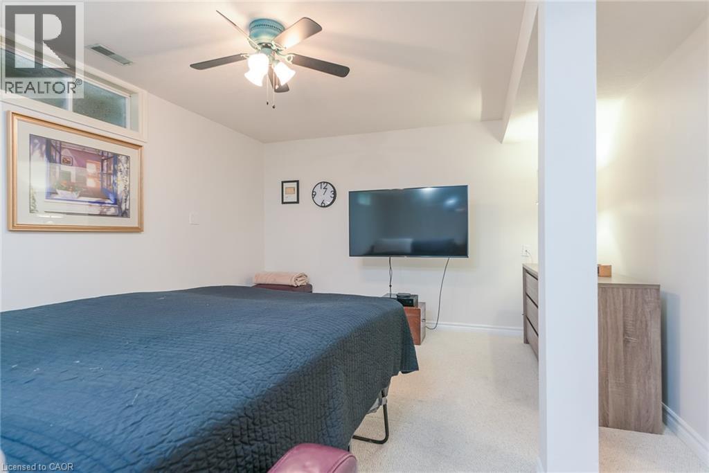 82 Old Huron Court, Kitchener, Ontario  N2L 1L7 - Photo 30 - 40832711