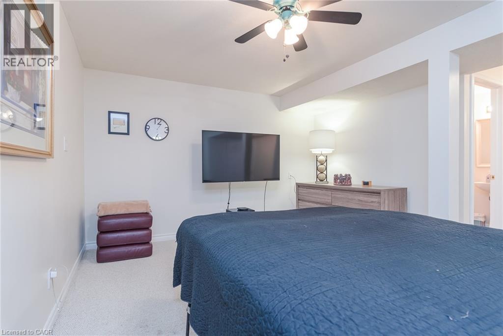 82 Old Huron Court, Kitchener, Ontario  N2L 1L7 - Photo 31 - 40832711