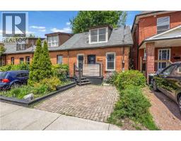 30 SUNSET Avenue, Hamilton, Ontario