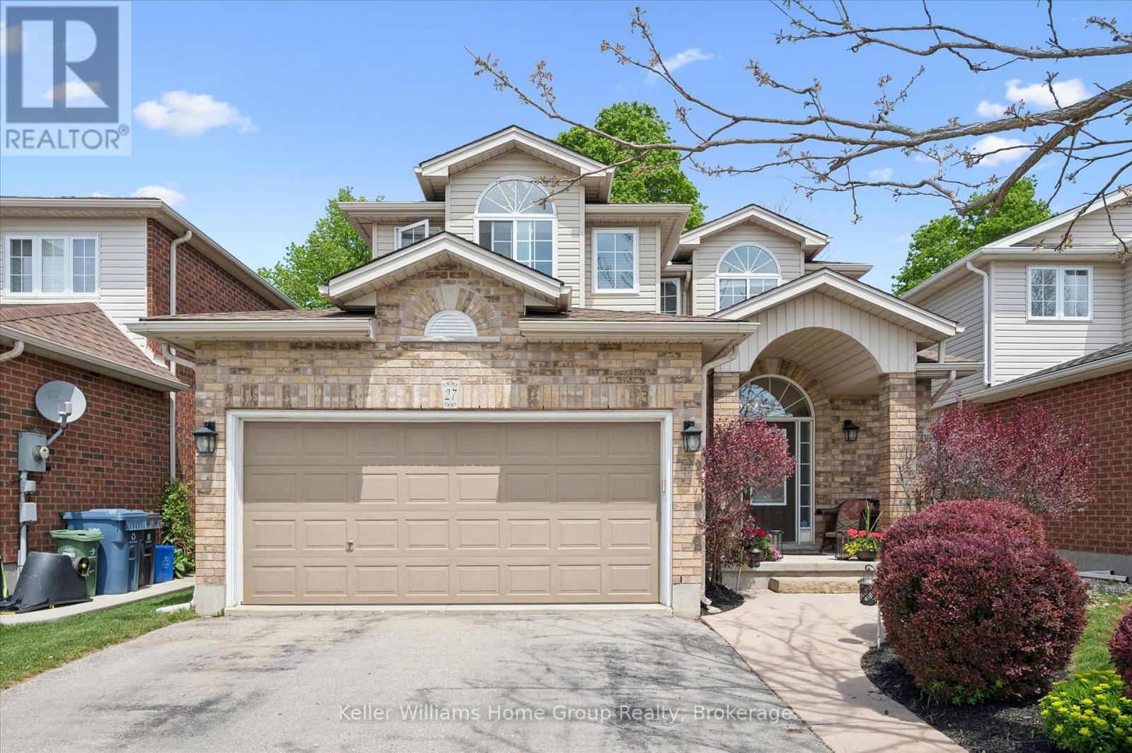 27 Davis Street, Guelph (Grange Road), Ontario  N1E 0A2 - Photo 2 - X13206958