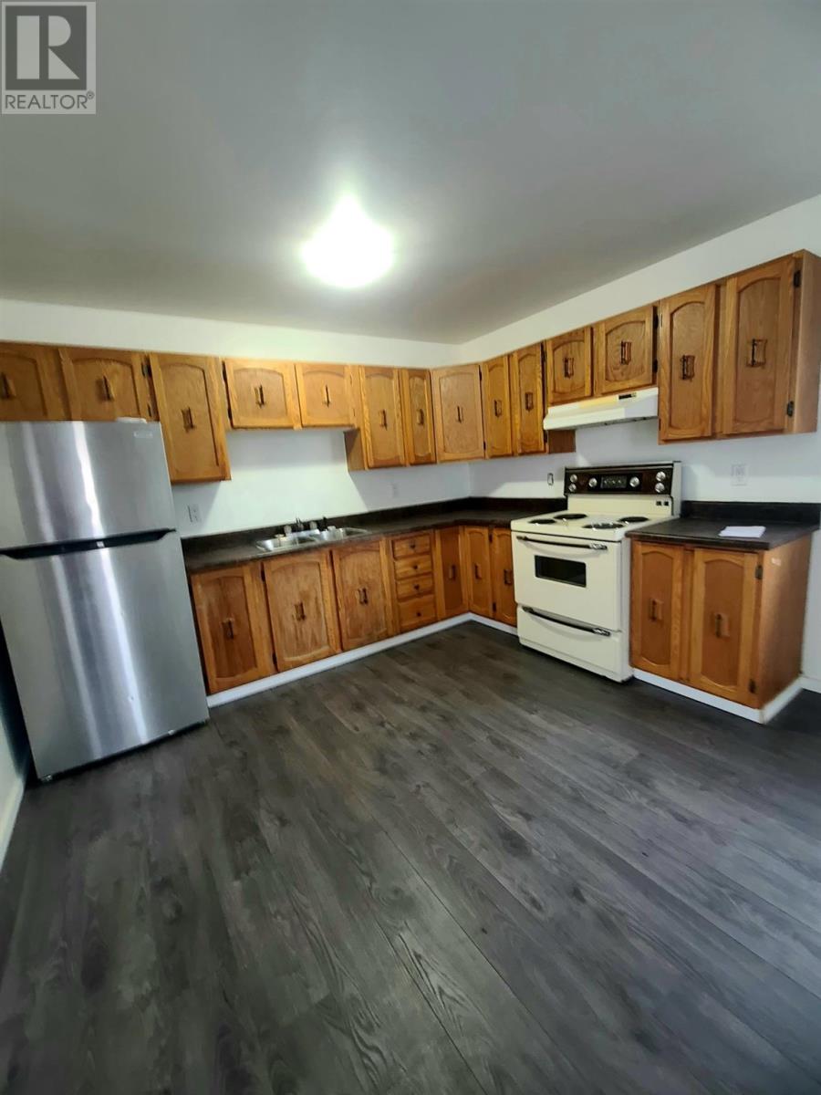 9 Lisbon Rd, Elliot Lake, Ontario  P5A 3N9 - Photo 6 - SM261206