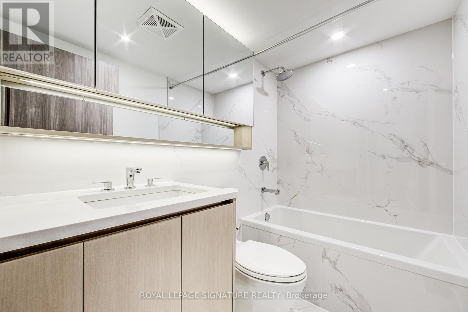 706 - 38 Widmer Street, Toronto, Ontario  M5V 0P7 - Photo 11 - C13206974