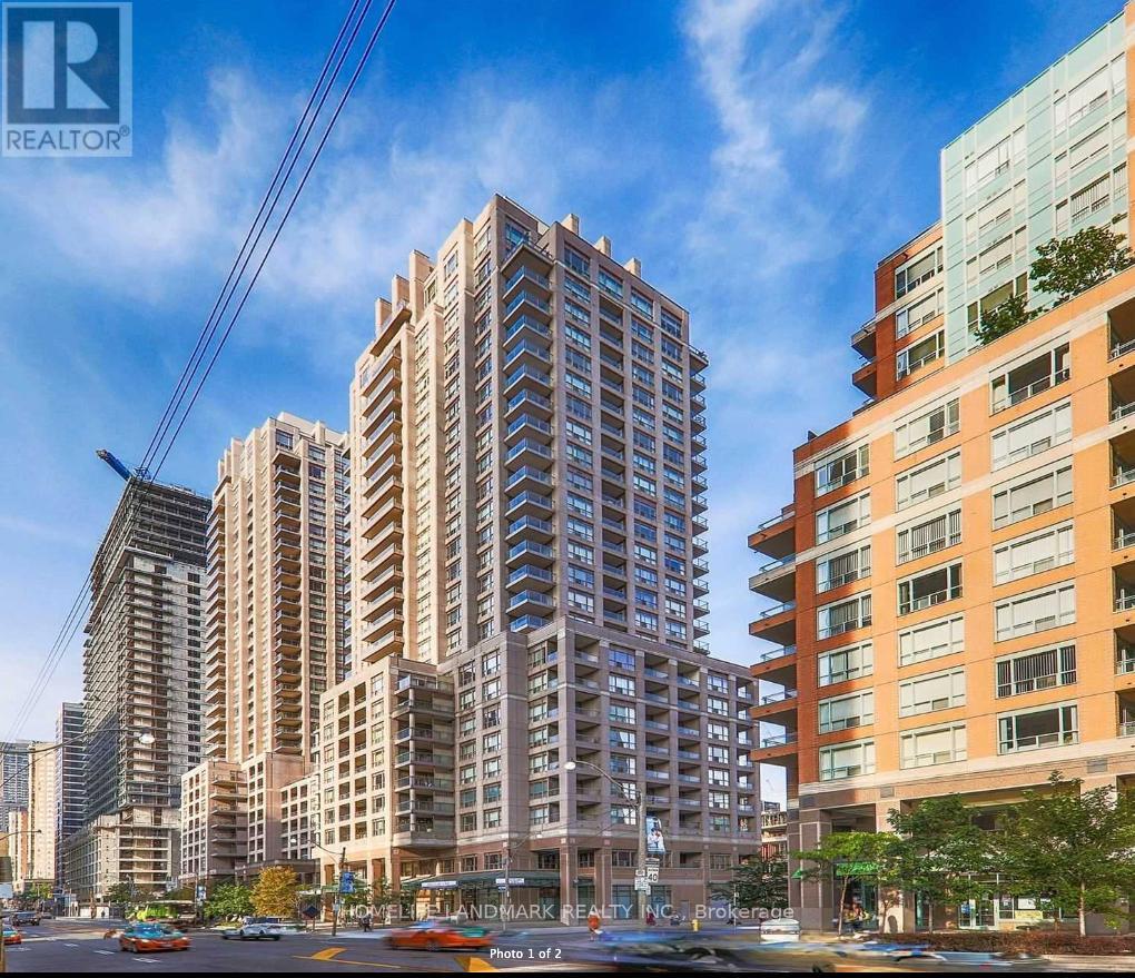 1204 - 909 Bay Street, Toronto, Ontario  M5S 3G2 - Photo 1 - C13207014