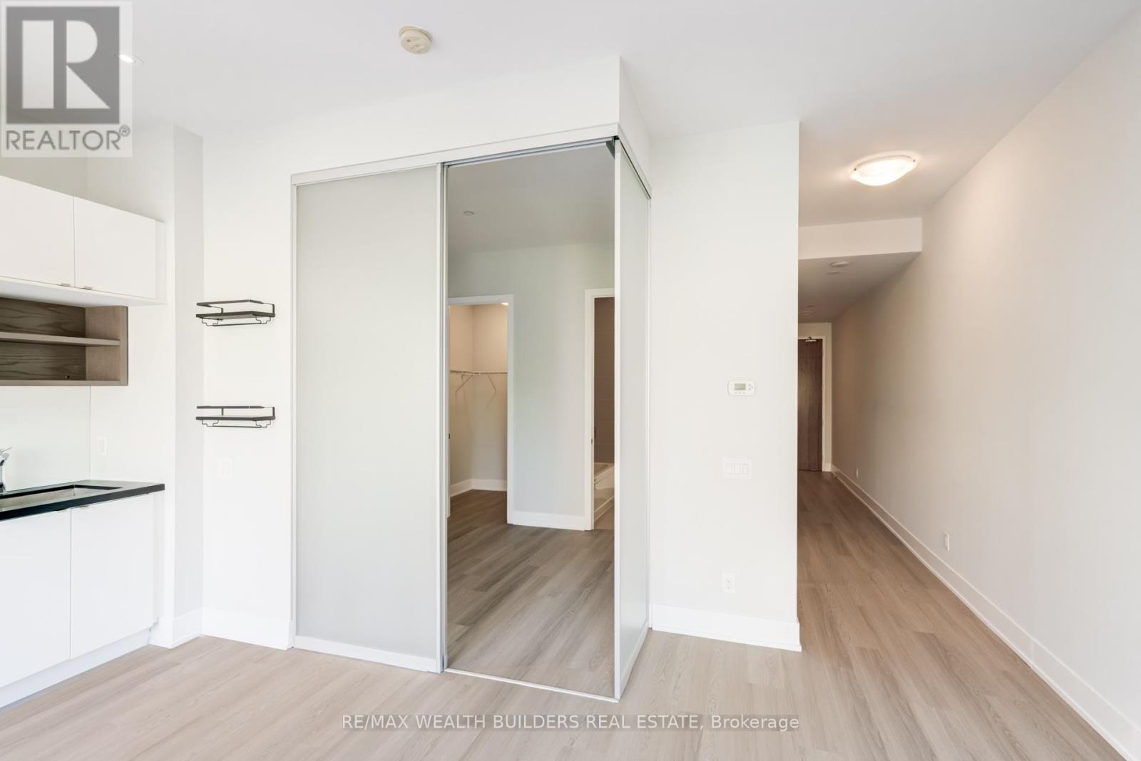 328 - 111 St Clair Avenue W, Toronto, Ontario  M4V 1N5 - Photo 13 - C13207032