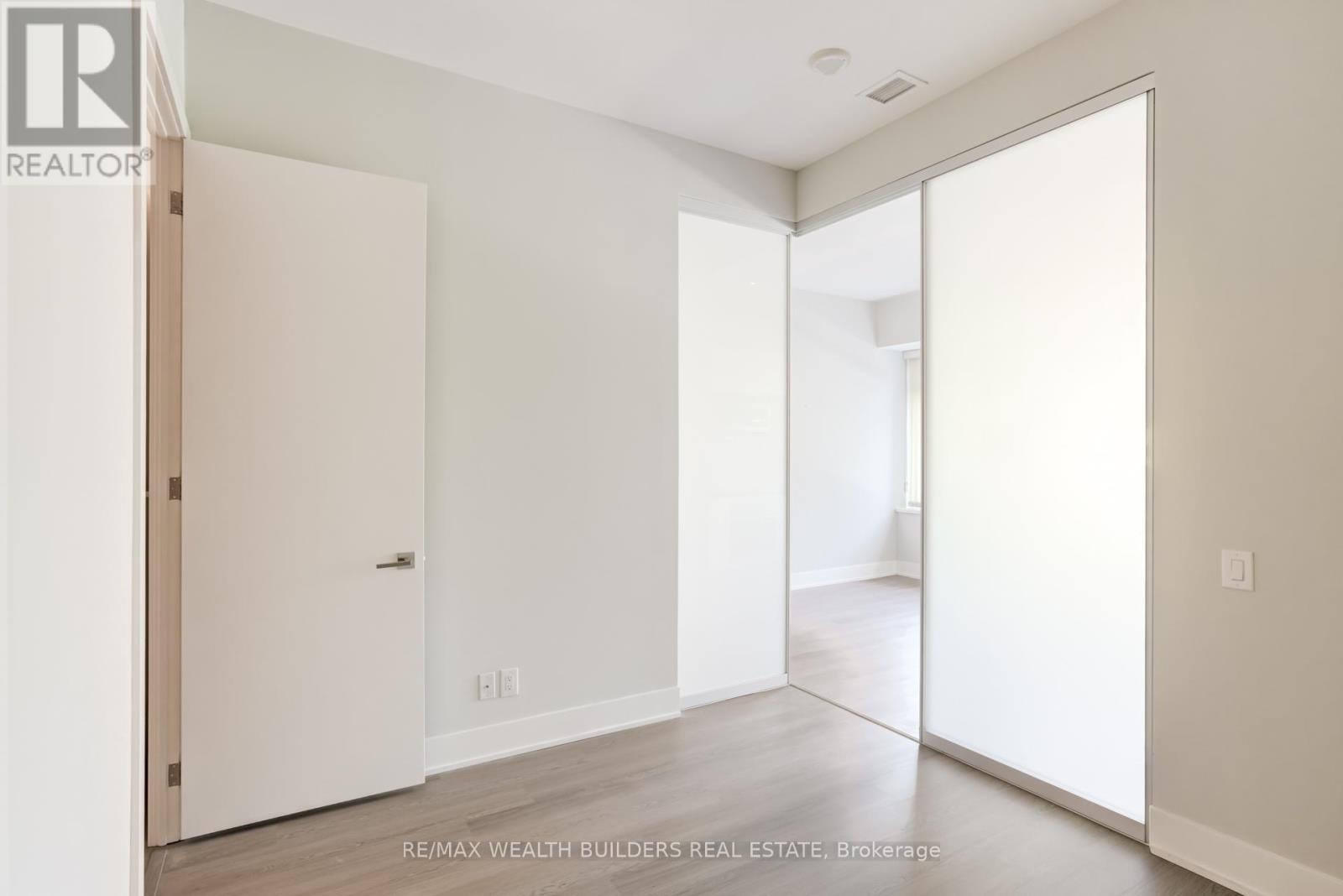 328 - 111 St Clair Avenue W, Toronto, Ontario  M4V 1N5 - Photo 15 - C13207032