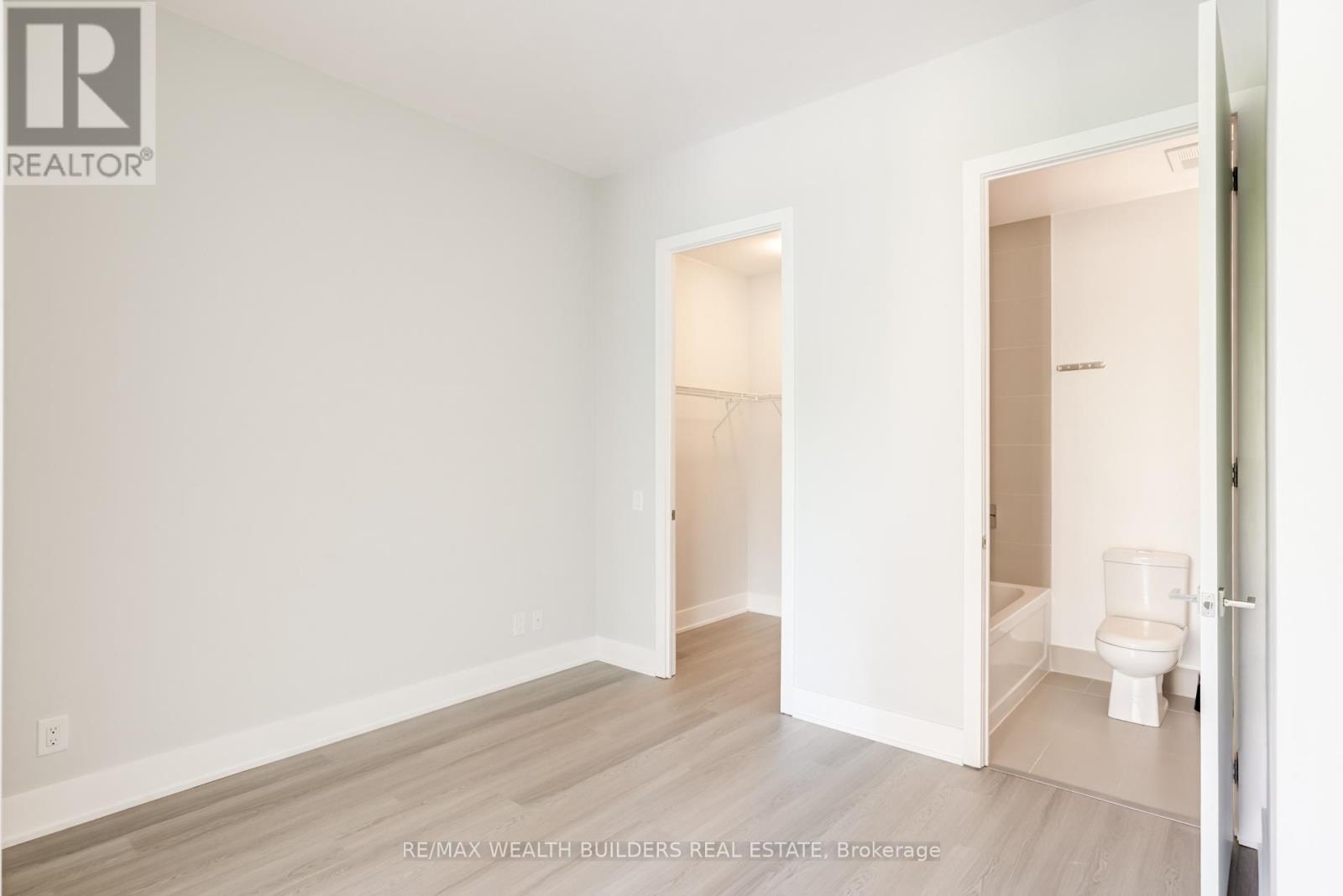 328 - 111 St Clair Avenue W, Toronto, Ontario  M4V 1N5 - Photo 17 - C13207032