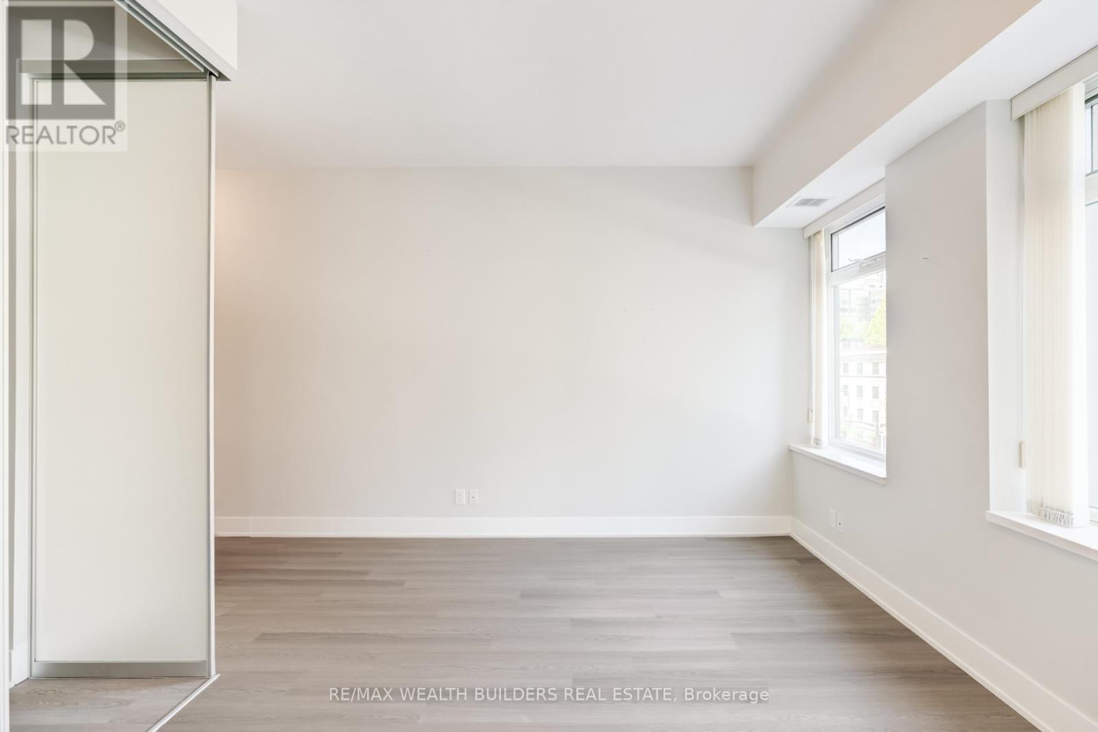 328 - 111 St Clair Avenue W, Toronto, Ontario  M4V 1N5 - Photo 21 - C13207032
