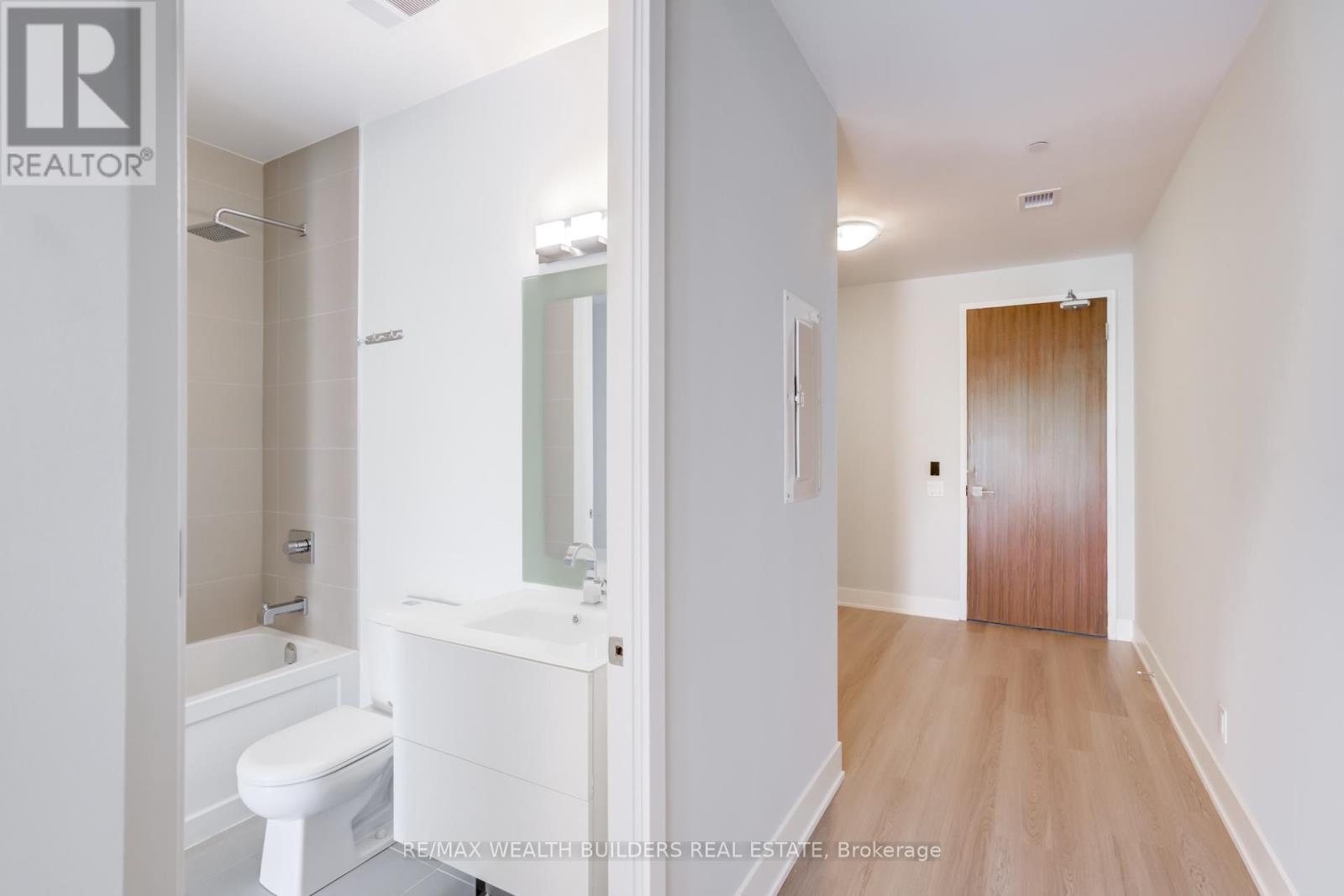 328 - 111 St Clair Avenue W, Toronto, Ontario  M4V 1N5 - Photo 24 - C13207032