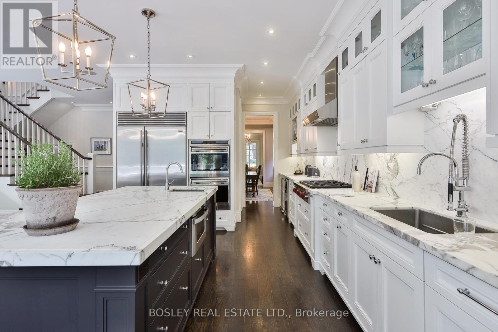 52 Killdeer Crescent, Toronto, Ontario  M4G 2W8 - Photo 9 - C13207034