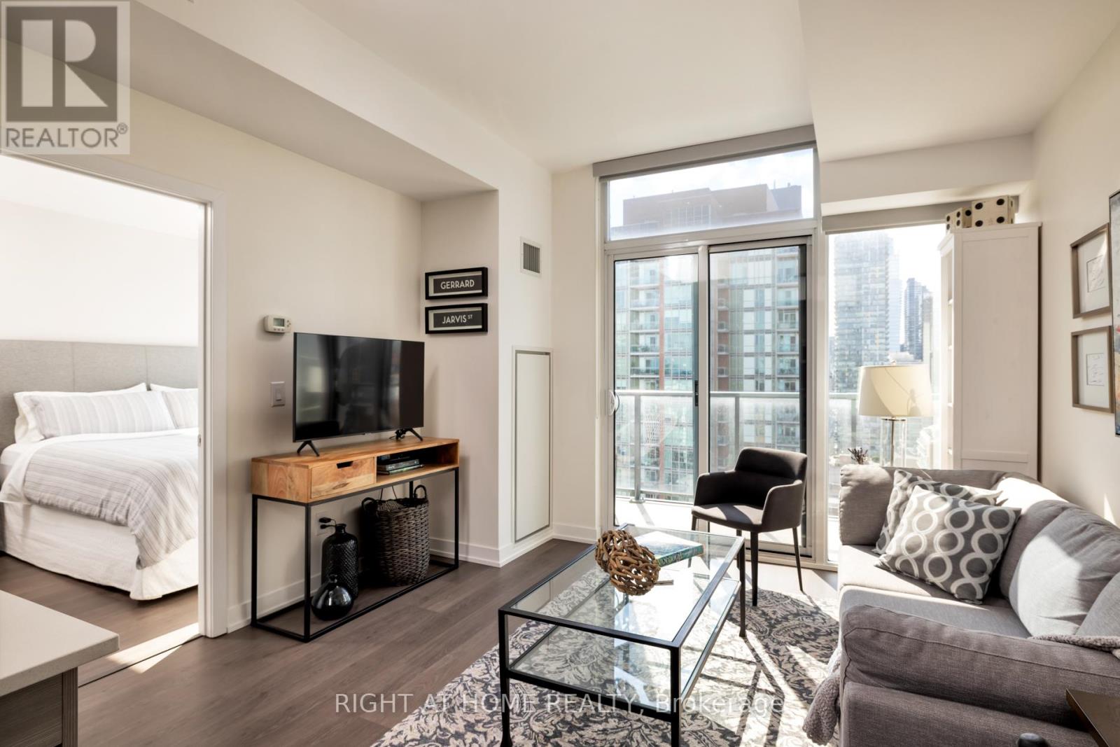 1912 - 105 George Street E, Toronto, Ontario  M5A 2N4 - Photo 11 - C13207108