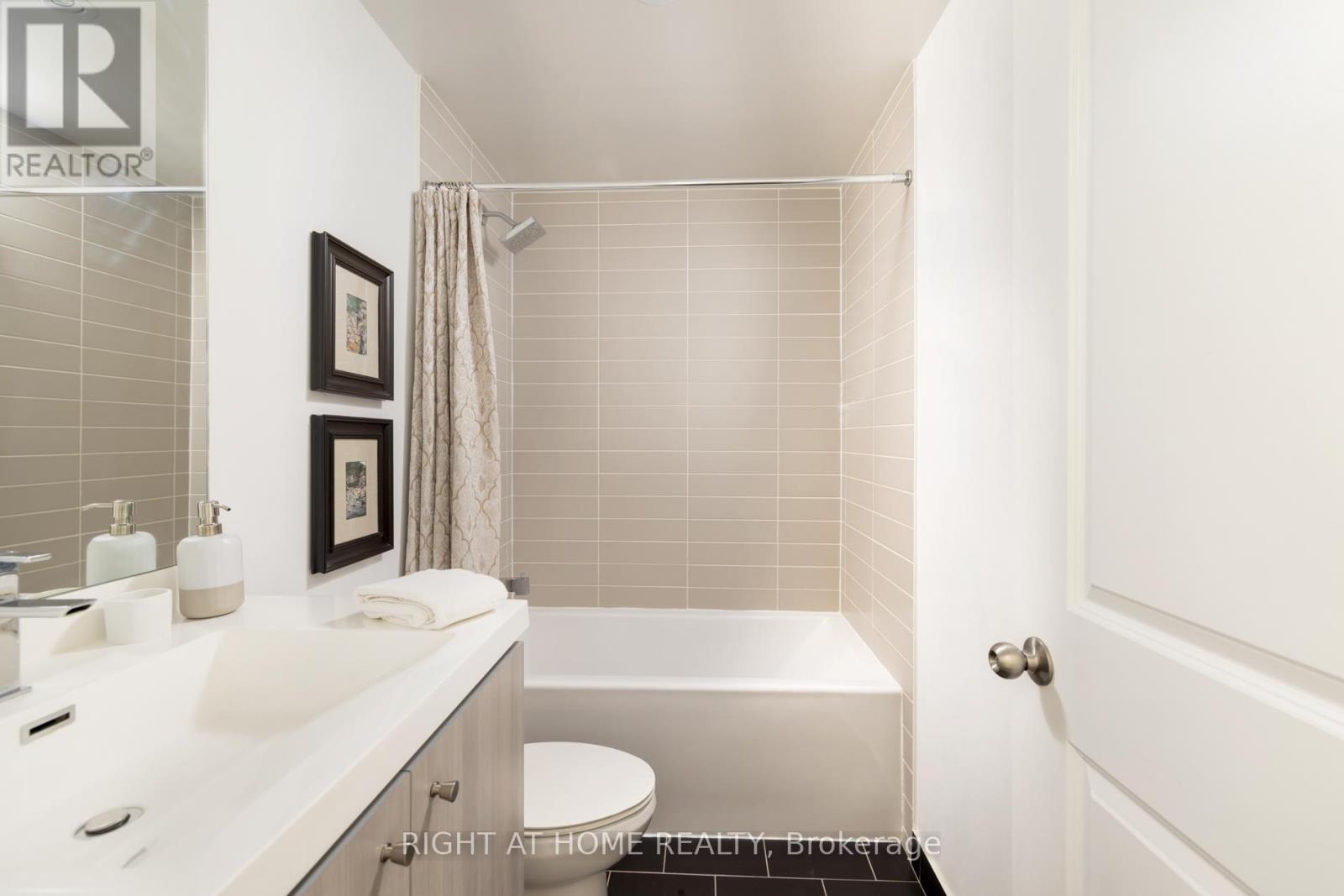 1912 - 105 George Street E, Toronto, Ontario  M5A 2N4 - Photo 17 - C13207108