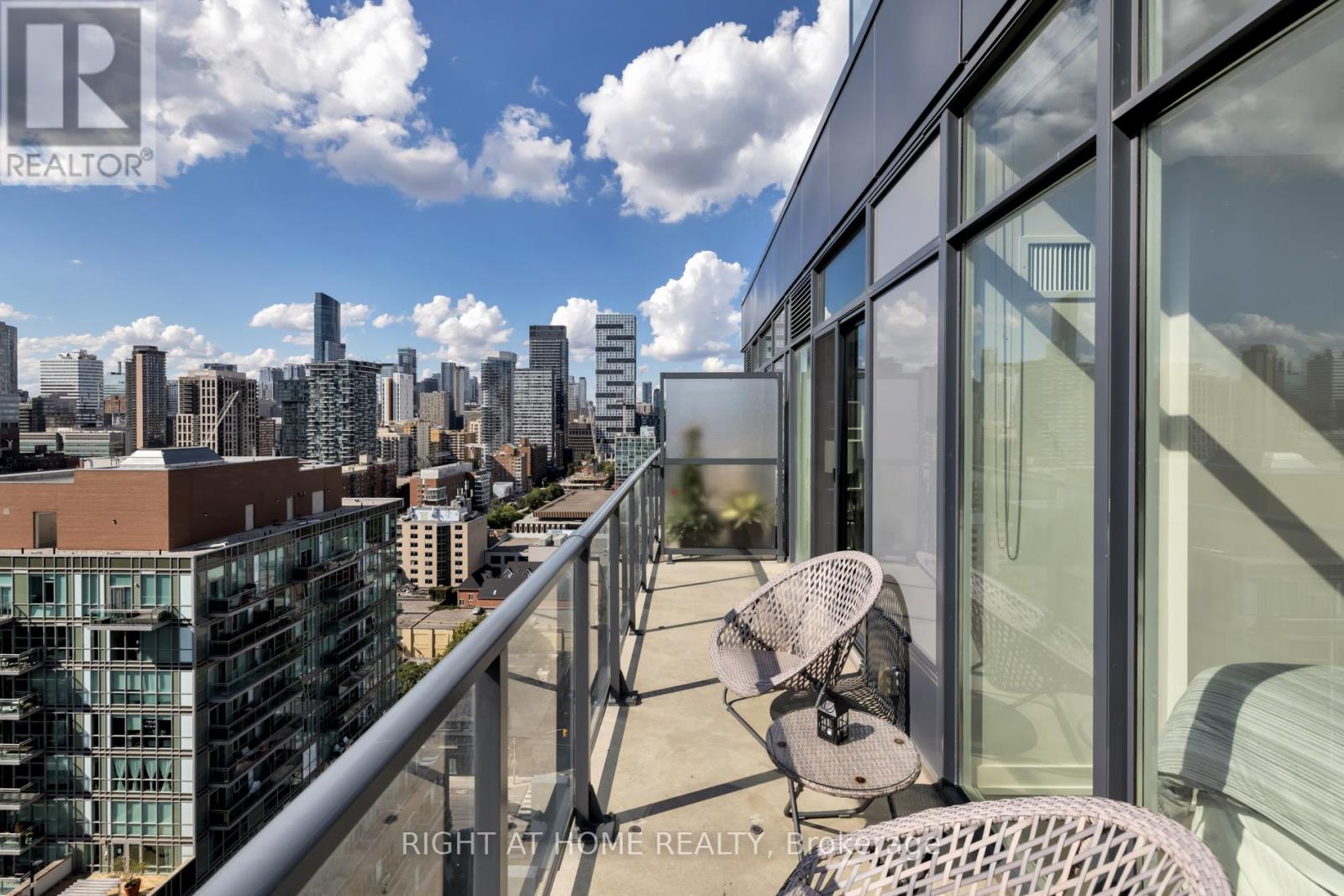 1912 - 105 George Street E, Toronto, Ontario  M5A 2N4 - Photo 21 - C13207108