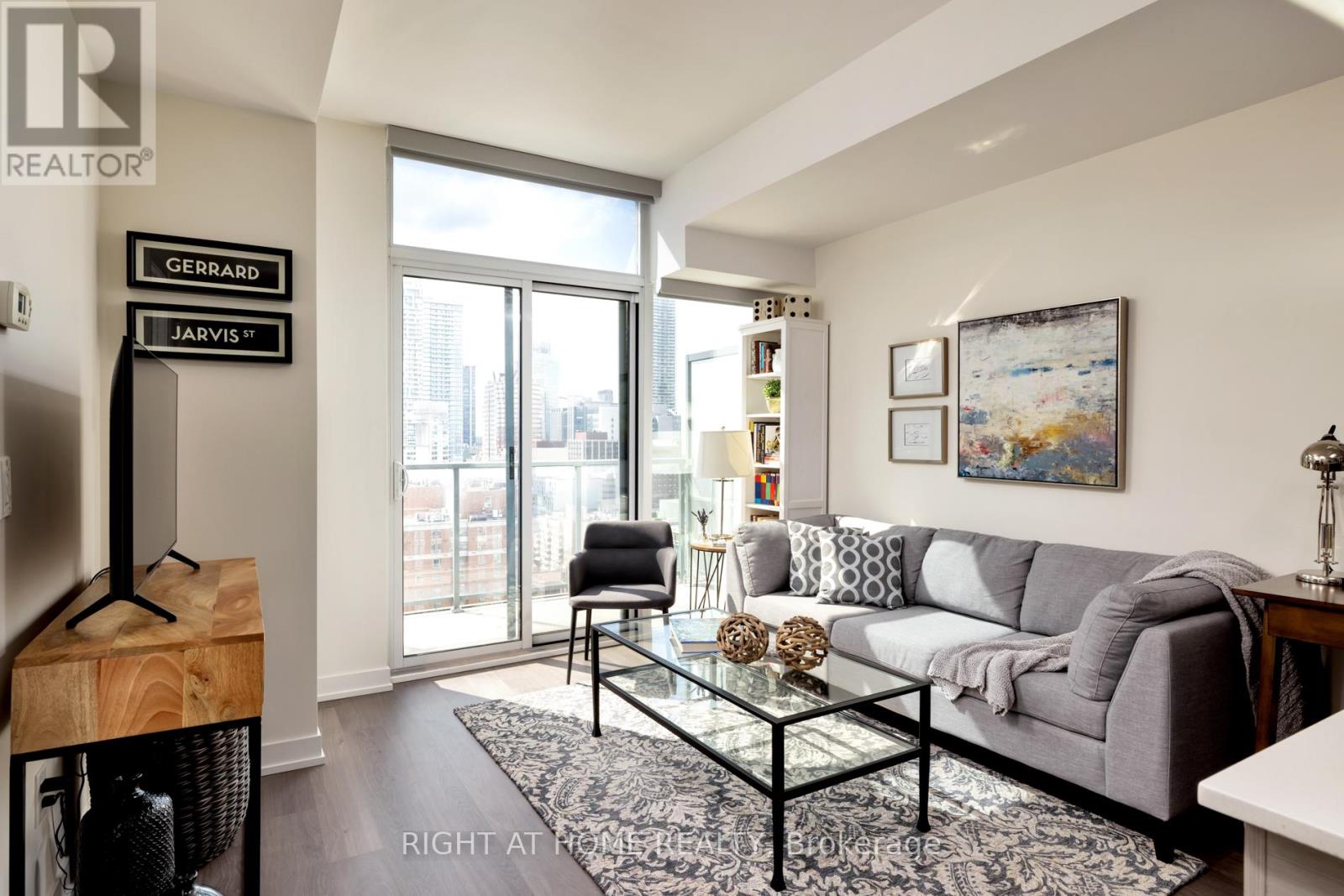 1912 - 105 George Street E, Toronto, Ontario  M5A 2N4 - Photo 6 - C13207108