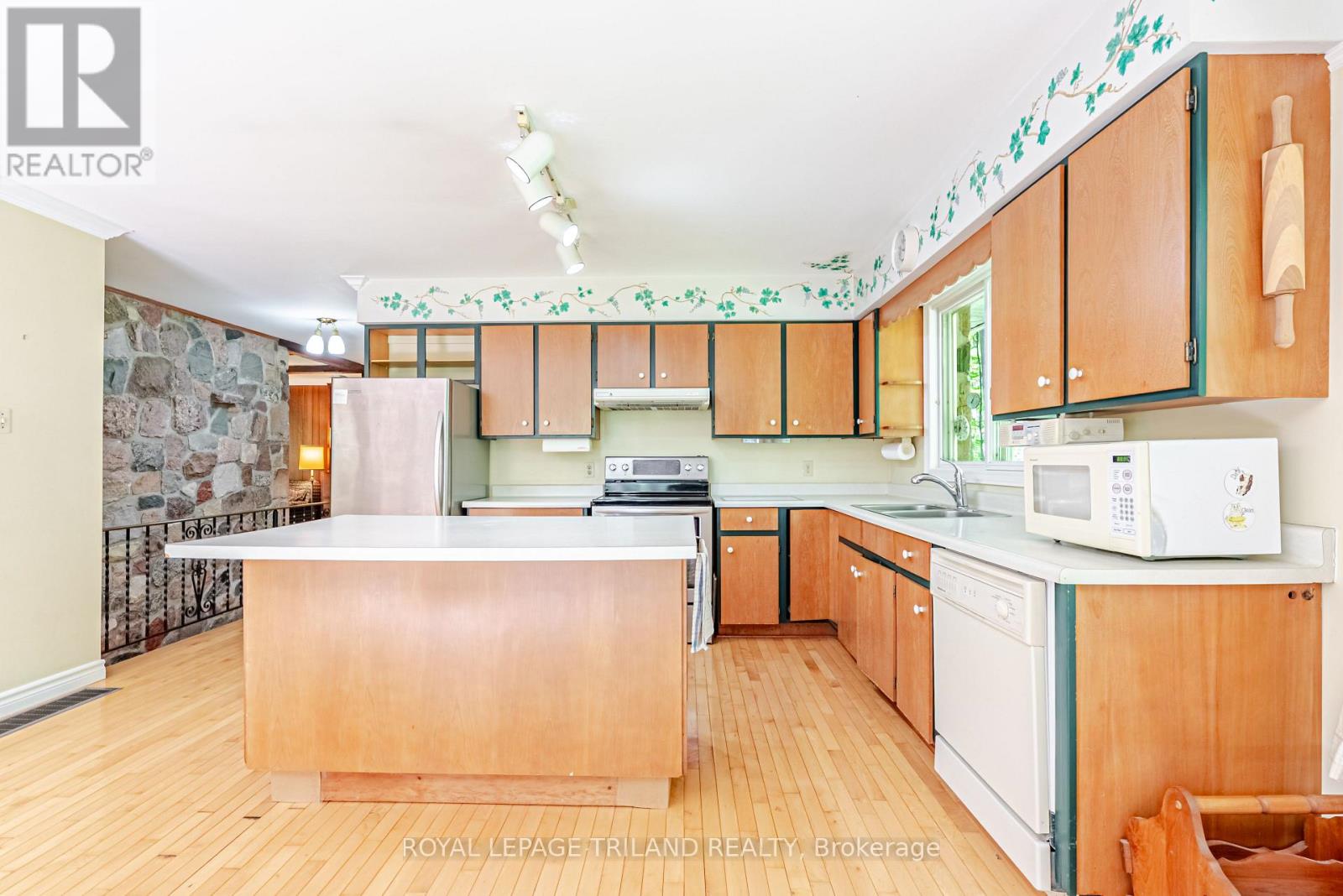 1591 Elgin Road, Thames Centre, Ontario  N0L 1G6 - Photo 10 - X13207062
