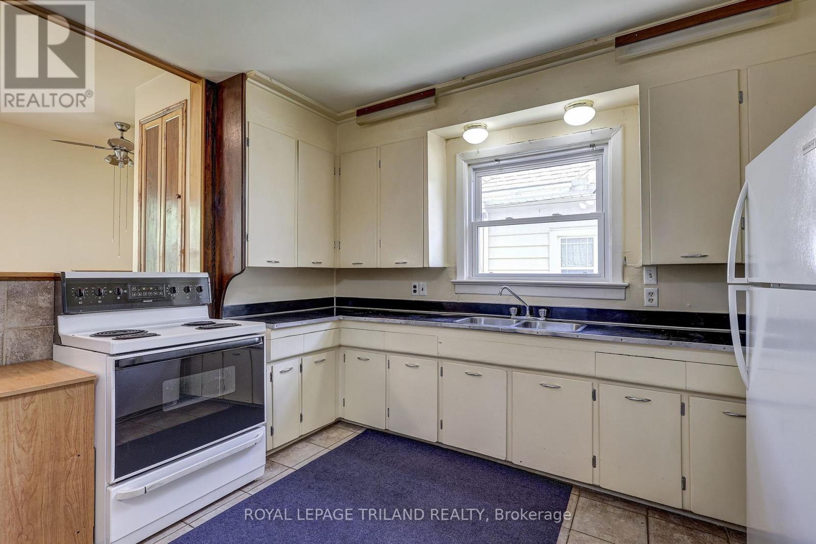 24 Isabel Street, St. Thomas, Ontario  N5R 3J7 - Photo 20 - X13207072