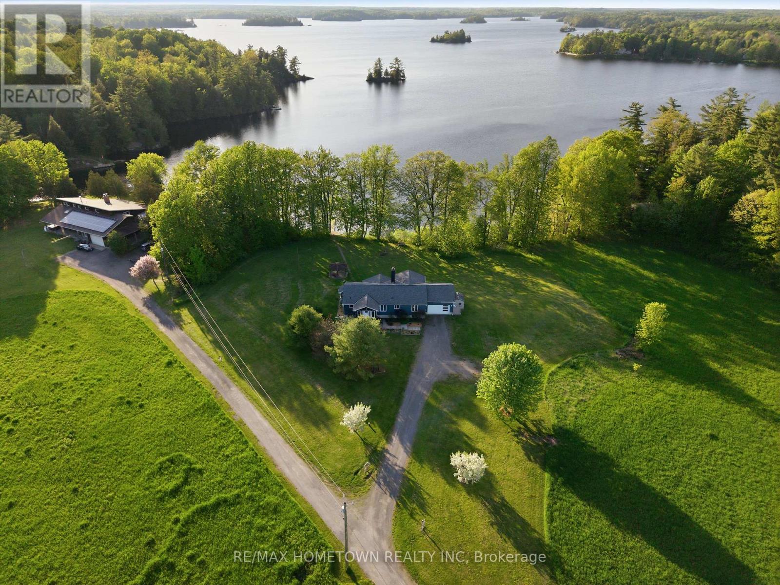 594 LYNDHURST ROAD, Leeds and the Thousand Islands, Ontario