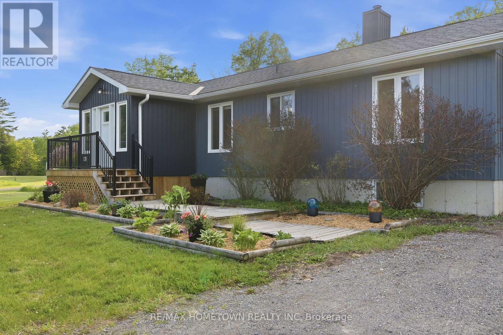 594 Lyndhurst Road, Leeds And The Thousand Islands, Ontario K0E 1N0 - Photo 4 - X13207046