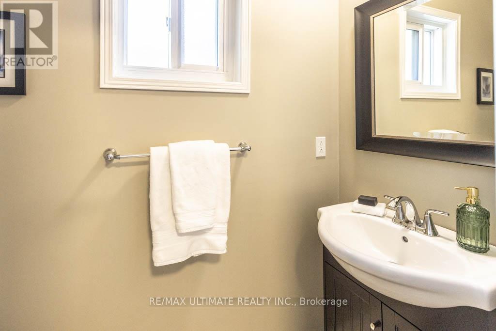 1949 Pine Grove Avenue, Pickering, Ontario  L1V 6R5 - Photo 10 - E13206950