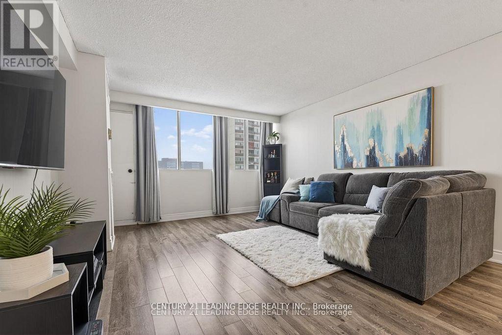 707 - 40 Bay Mills Boulevard, Toronto, Ontario  M1T 3P5 - Photo 2 - E13207106