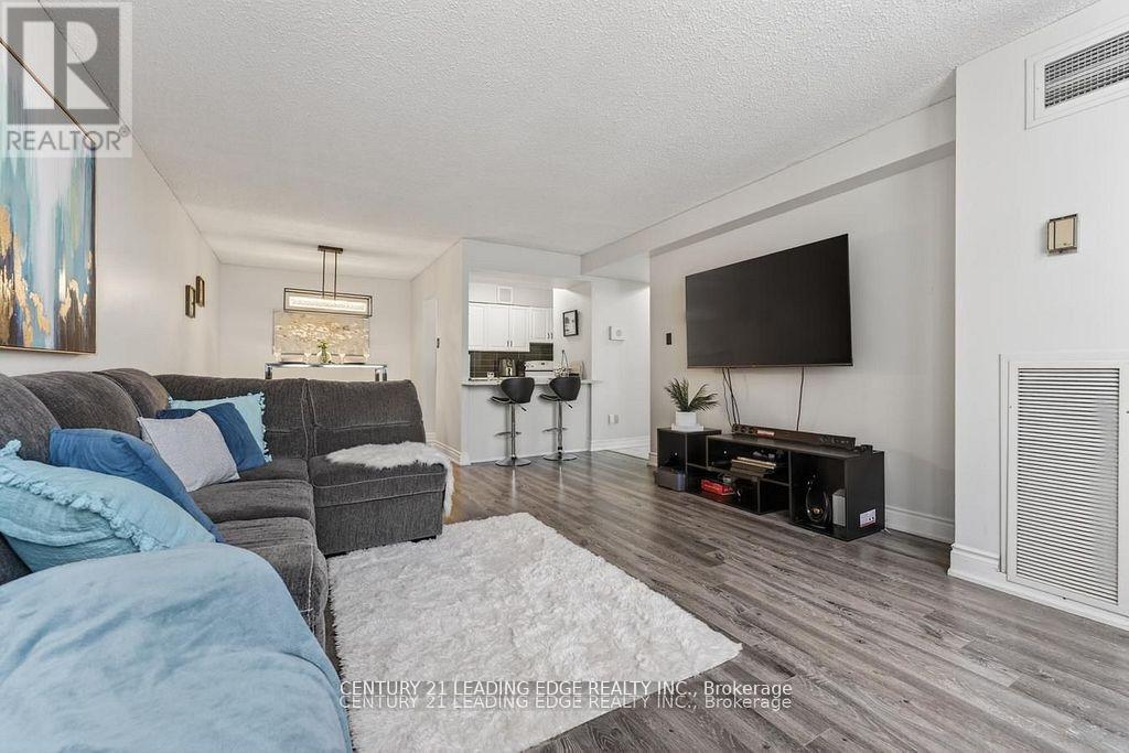 707 - 40 Bay Mills Boulevard, Toronto, Ontario  M1T 3P5 - Photo 6 - E13207106