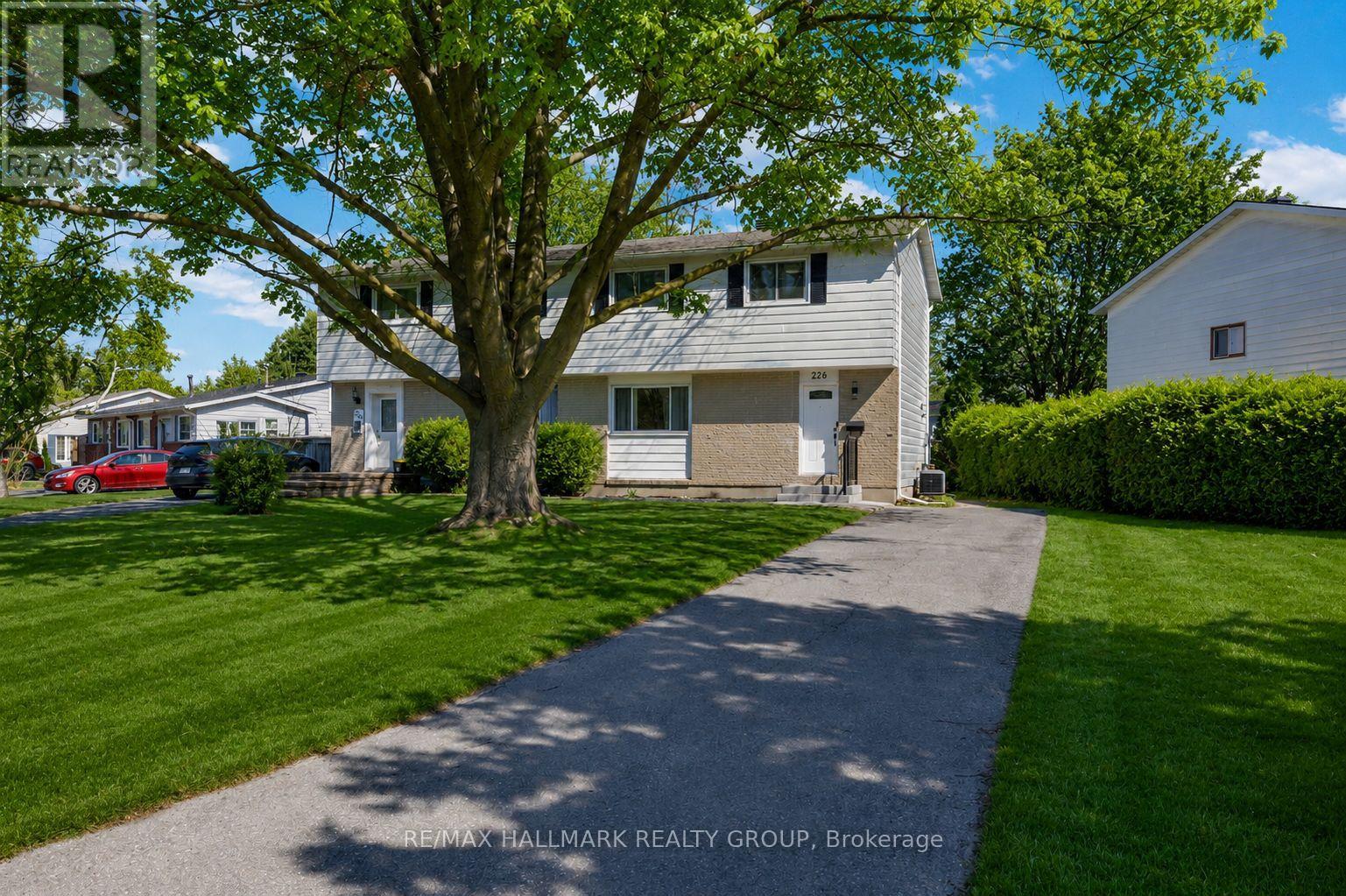 226 Old Colony Road, Ottawa, Ontario  K2L 1M7 - Photo 2 - X13206936