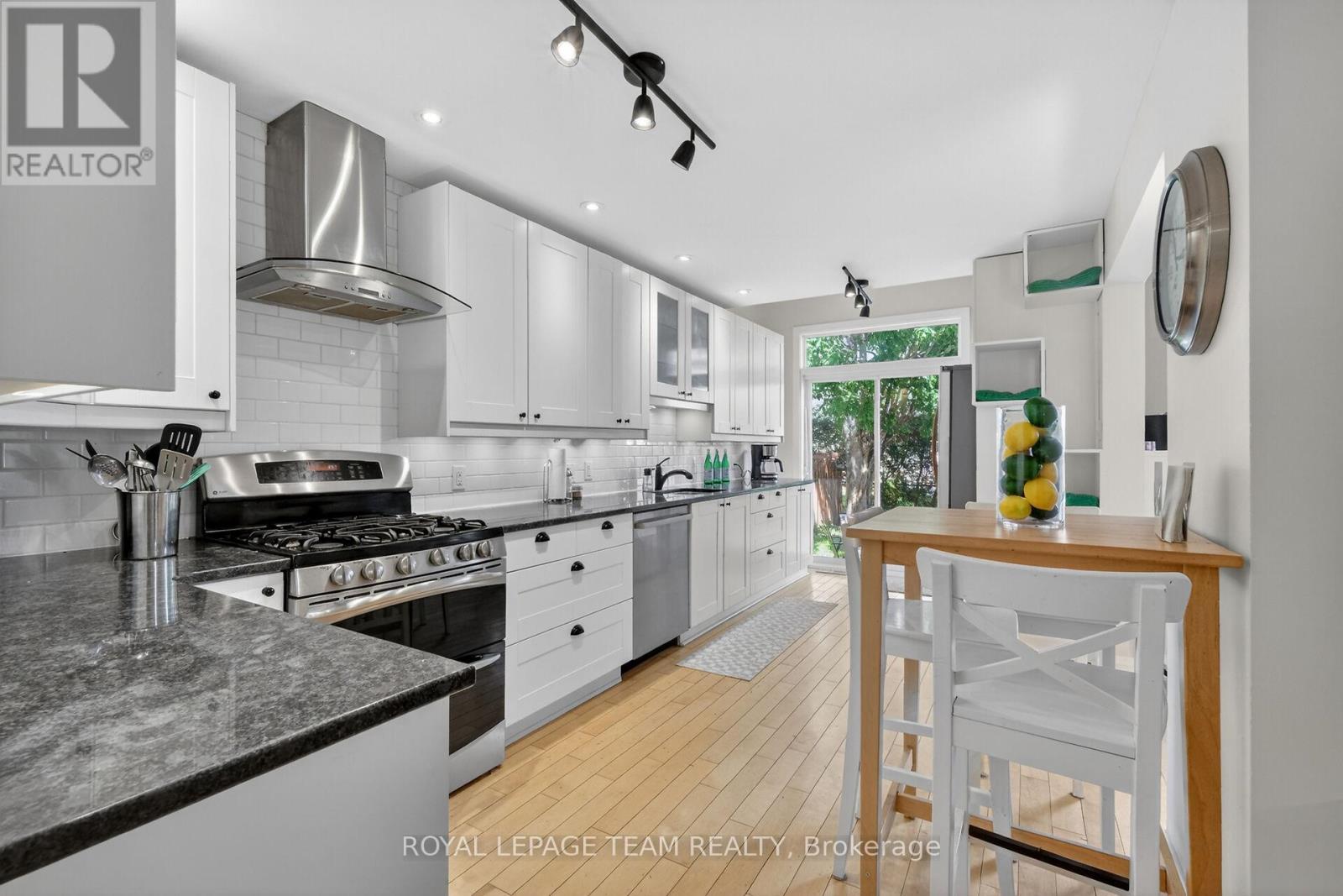 11 Avonhurst Avenue, Ottawa, Ontario  K2J 4K9 - Photo 17 - X13207030