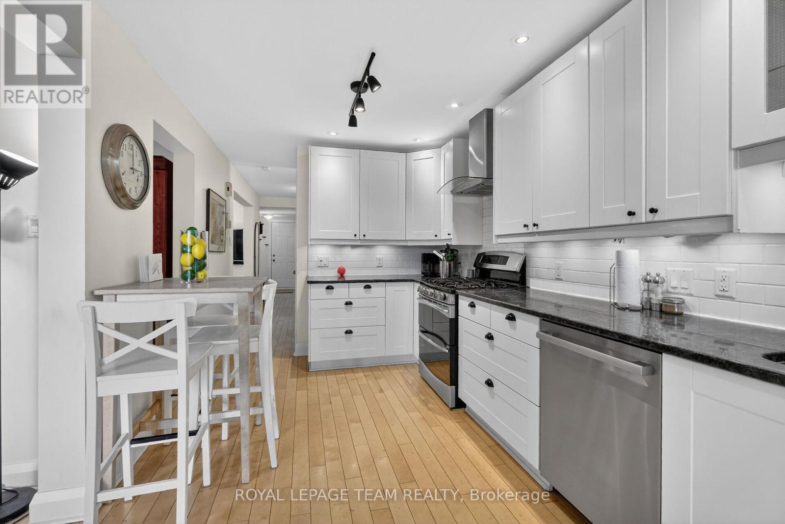 11 Avonhurst Avenue, Ottawa, Ontario  K2J 4K9 - Photo 19 - X13207030