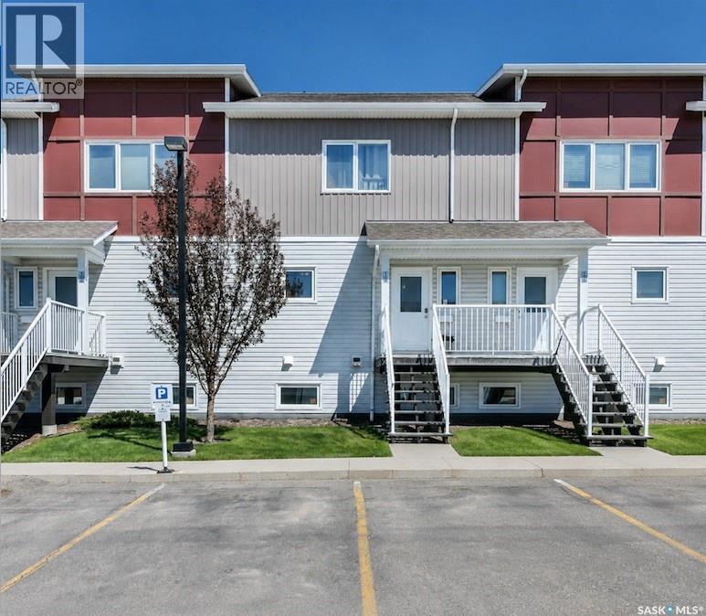 104 225 Hassard Close, Saskatoon, Saskatchewan  S7L 2W8 - Photo 1 - SK037219