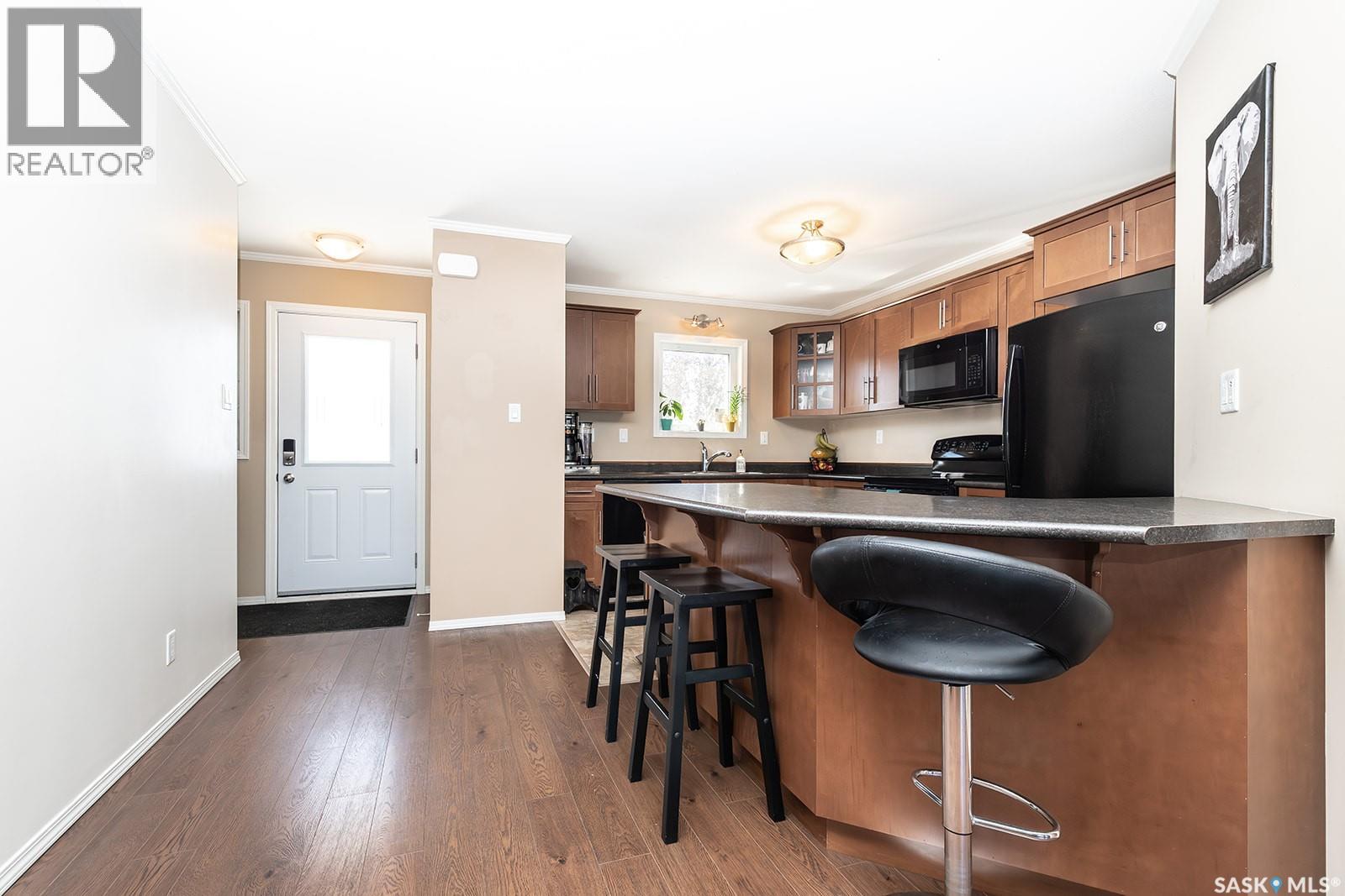 104 225 Hassard Close, Saskatoon, Saskatchewan  S7L 2W8 - Photo 5 - SK037219