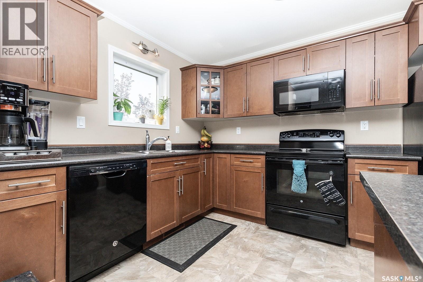 104 225 Hassard Close, Saskatoon, Saskatchewan  S7L 2W8 - Photo 6 - SK037219