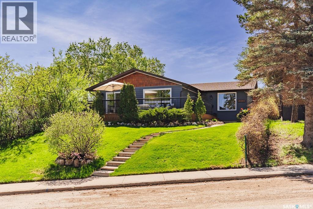 1925 Pembina Avenue, Saskatoon, Saskatchewan  S7K 1C4 - Photo 1 - SK037164
