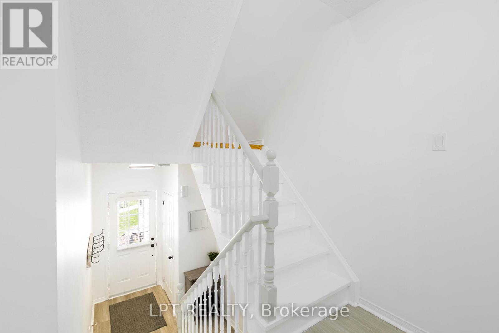 25 Hattie Court, Georgina, Ontario  L4P 3Z7 - Photo 17 - N13206966