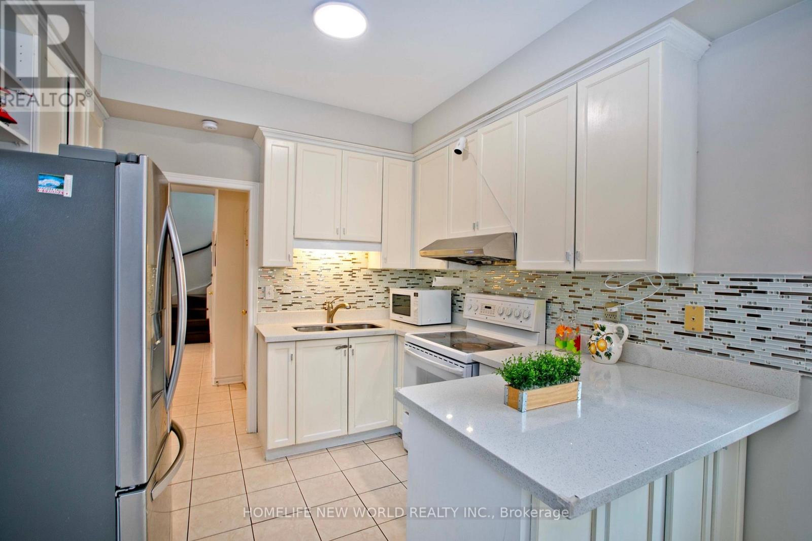 317 Milliken Meadows Drive, Markham, Ontario  L3R 0V8 - Photo 8 - N13206978