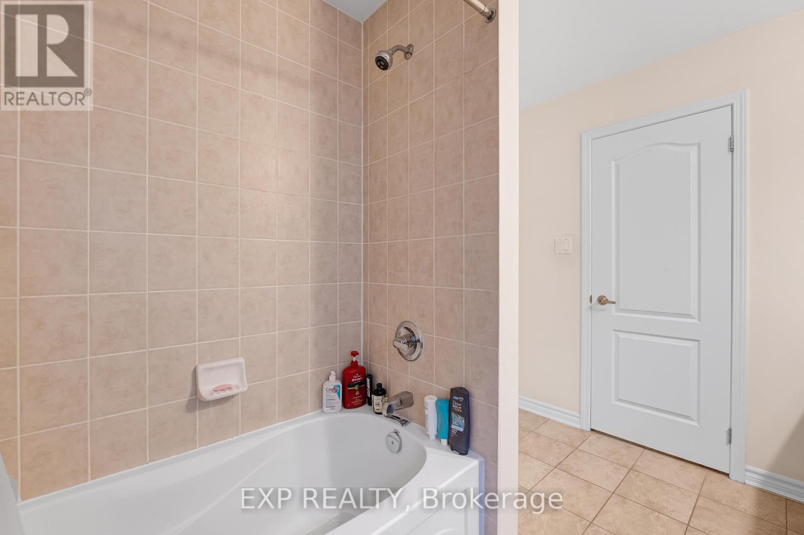 323 Cheryl Mews Boulevard, Newmarket, Ontario  L3X 3J6 - Photo 28 - N13207068