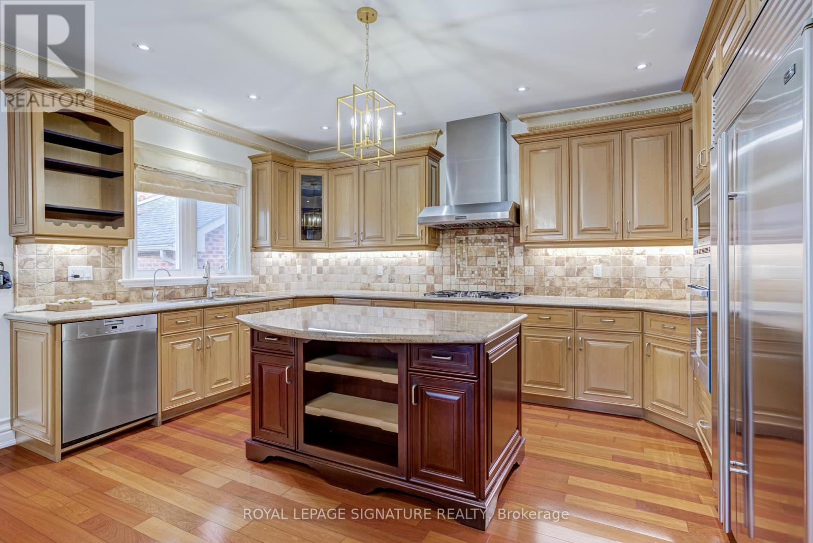 38 Pinemeadow Drive, Vaughan, Ontario  L4L 9C5 - Photo 17 - N13207120